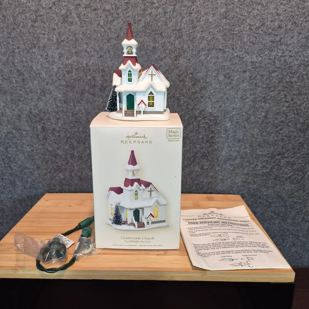 Vtg Central Tower Church Magic Christmas Ornament Hallmark Candlelight 2005